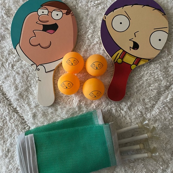 Family Guy Ping Pong Set for Adults - Picture 2 of 5